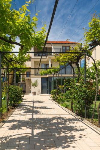 Apartments Morozin - image 13