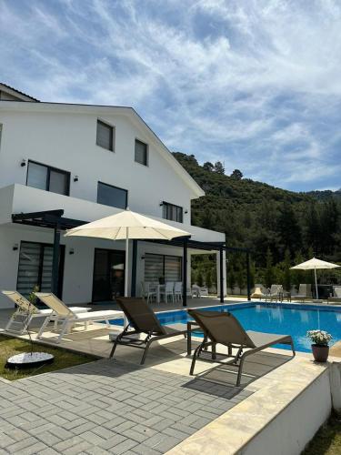 Villa Eftal 750m2