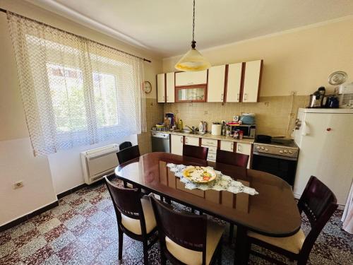 Holiday Home image 4