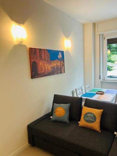 One-Bedroom Apartment image 9