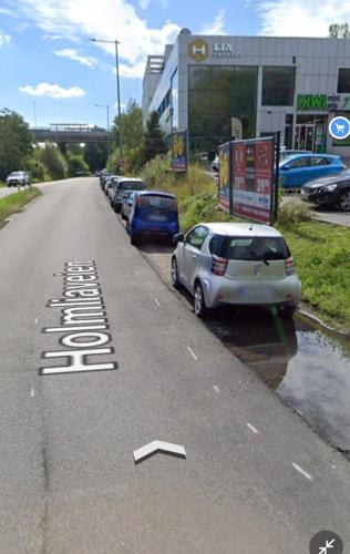 Bedroom in apartment 12 minutes to Oslo City by train in Holmlia