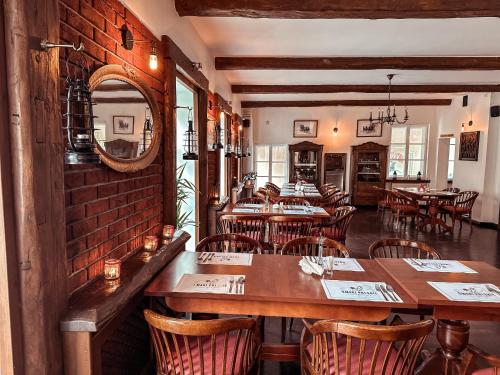 Ресторан, Hotel Zajazd Kultury, dawniej Pocztowy in Зелена-Гура