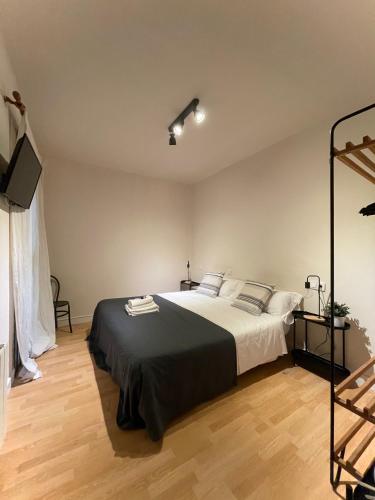 BARCELONA PR GUESTHOUSE Room Type - Double or Twin Room with Shared Bathroom