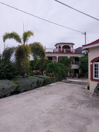 Eliwes Villa