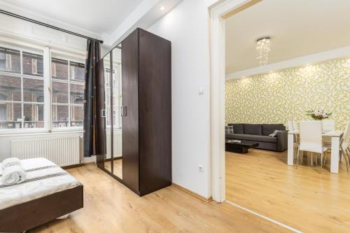 Real Apartments Kertész - image 12