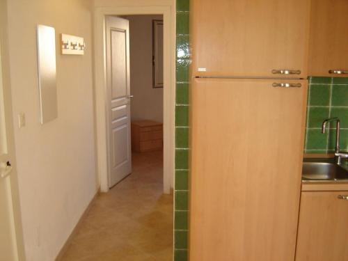 Grazioso bilocale a 200 m dal mare in residence con piscina e WI-FI Grazioso bilocale a 200 m dal mare in residence con piscina e WI-FI