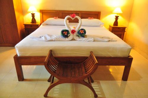Standard Double Room image 10
