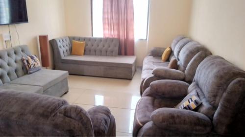 Lux Suites Vera 3 bedroom Apartment Nyali