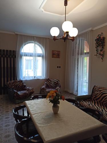  Almavilla in Gyenesdiás