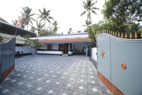 FARAH HOMESTAY