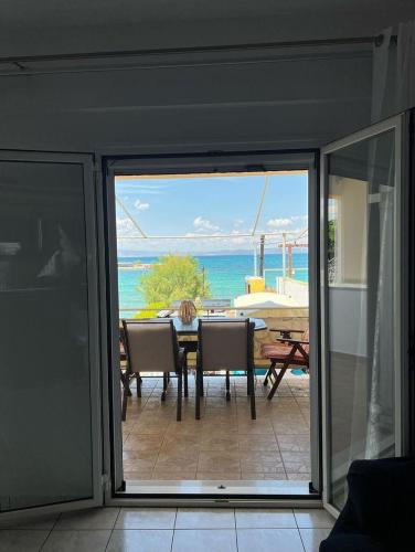 Balkons/terase, Ελένη (Ελενη) in Megalochori (Agkistri)
