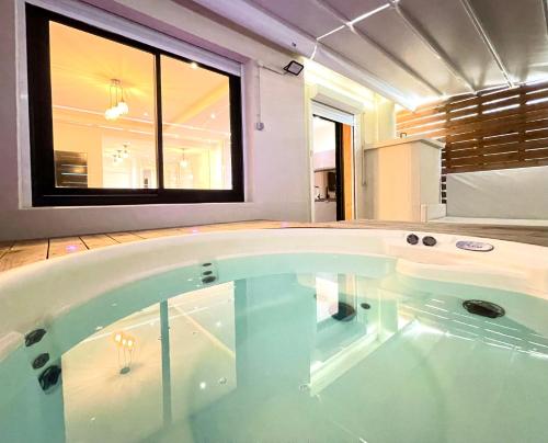 loft romantique spa Nice