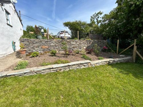 Penrallt-Fach Traditional Welsh cottage Pembrokeshire