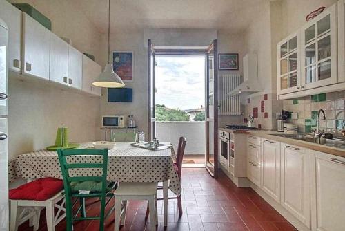 Frati Bigi With Two Bedrooms And Parking - image 2