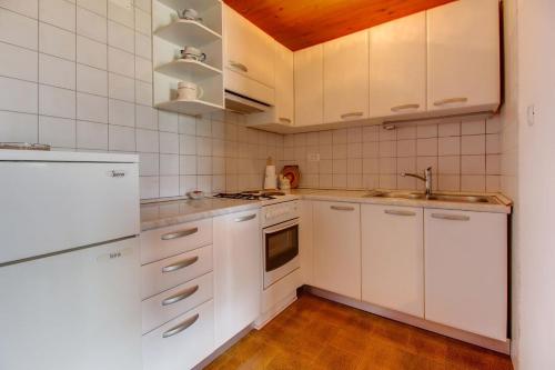 House Meri in Miholašćica