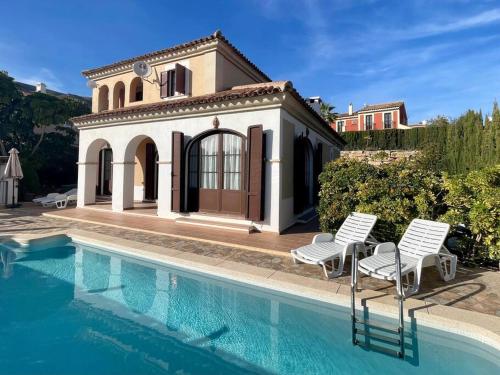 Villa Deluxe,white beach,mountains