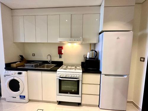 LuxBnB Ghalia Jumeirah Village Circle  - image 2
