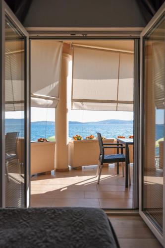 Studio with Sea View image 7