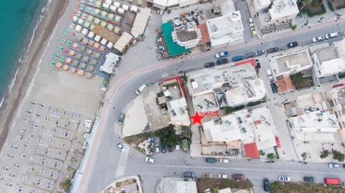 SeaSTAR Beach Apartments 4