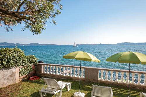 Studio with Sea View image 6