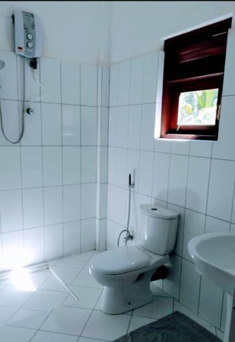 Double Room with Garden View image 7