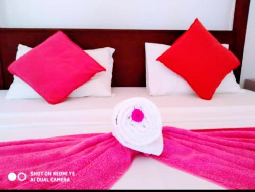 Double Room with Garden View image 9