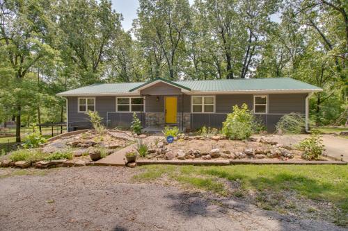 Mountain Home Vacation Rental with Fire Pit and Deck!