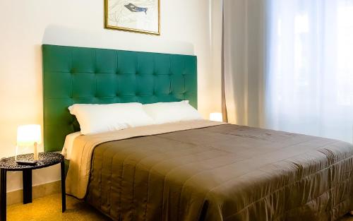 Suite in Center - image 3