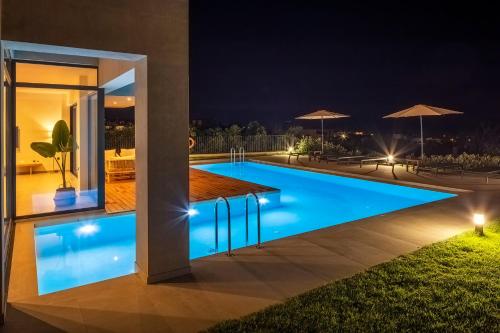 Avra & Ostria Villa, Pirgos-Villas,Heated pool , amazing sea view, Maleme (Foto 8)