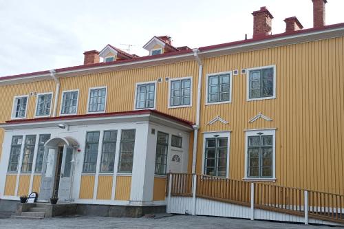 Экстерьер, Salonsaaren Pappila in Тампере