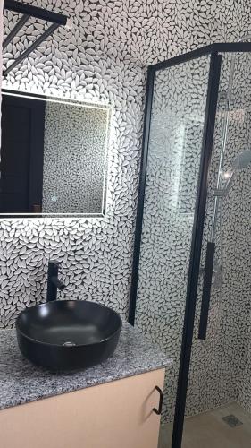 فيلا سيلا فيلا سيلا