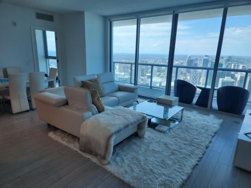 Condo in Brickell Miami near the mall and Beach