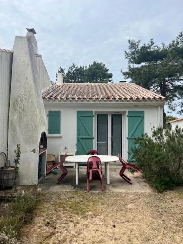 petite maison à 150m de la plage