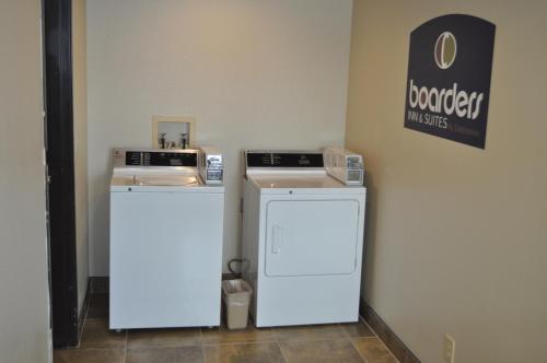 Boarders Inn & Suites by Cobblestone Hotels - Broken Bow - image 10