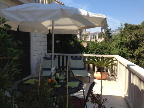 Villa Jade apartments