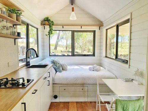 Mornington Peninsula Tiny House - Tiny Stays near Ten Minutes By Tractor Wine Co