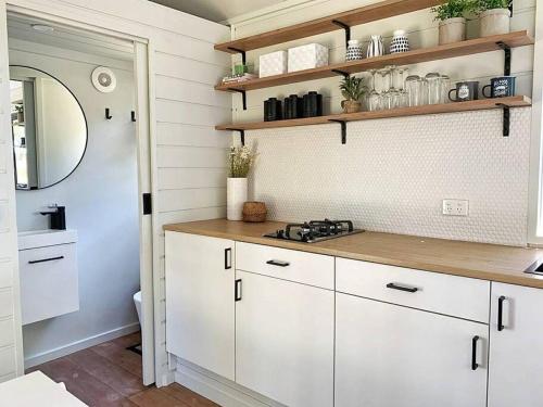 Mornington Peninsula Tiny House - Tiny Stays near Ten Minutes By Tractor Wine Co