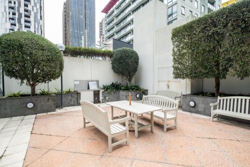 Exterior view, Mega Style Apartments Capri in South Melbourne
