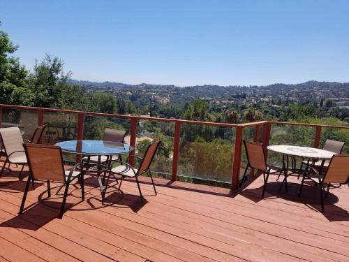 Encino Hills Luxury Villa with Gorgeous View