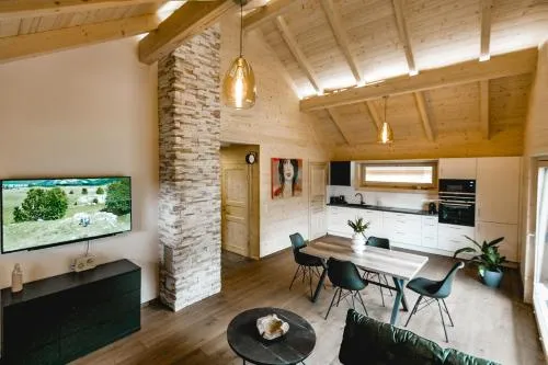 Chalet 49 Nesselgraben - Ferienwohnungen aus Holz in Koppl, Österreich