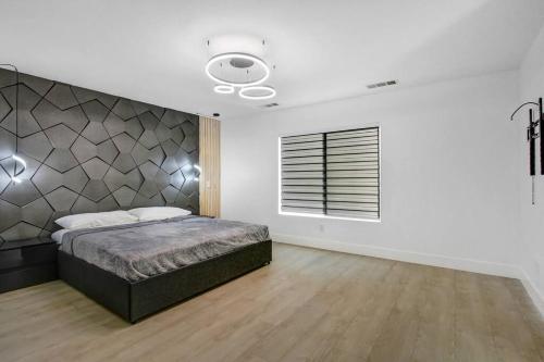 Modern Luxury Home w/ Private Pool & Spa 2.0 in Indio, USA