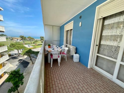 Colorful flat by the beach, Porto Santa Margherita di Caorle