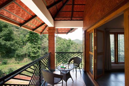 StayVista at Regal Retreat Middle of Tea Estate