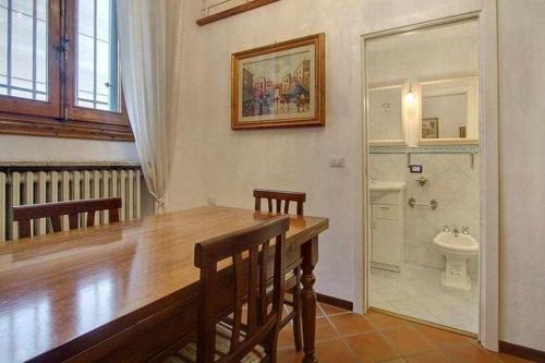 Tripoli Apartment With Parking - image 6