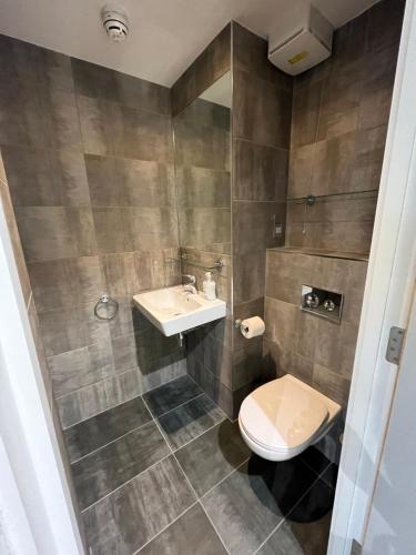 Ванная комната, Eyre Square Galway Central Self Catering in Голуэй Кресент
