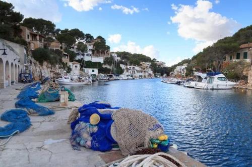 HOSTAL RESTAURANTE CALA in Cala Santanyi 