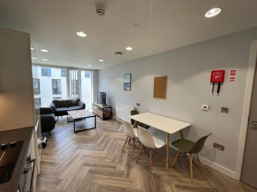 Eyre Square Galway Central Self Catering