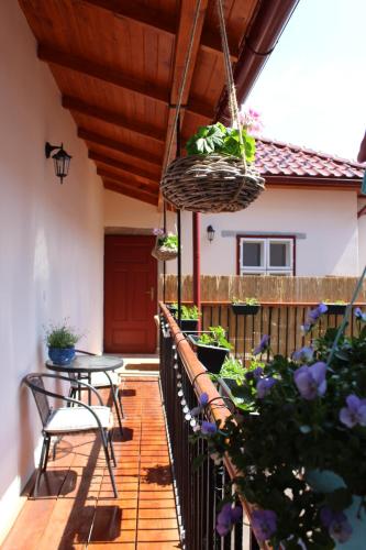 historical Zaffir house - market square in เลโวก้า