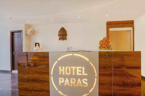 Hotel Paras