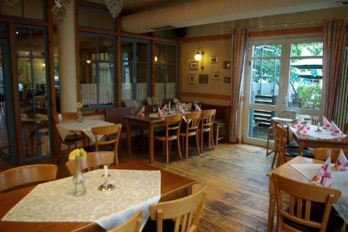Restaurant, Moderne Ferienwohnung fur 2 nahe Cochem/Mosel in Kaisersesch